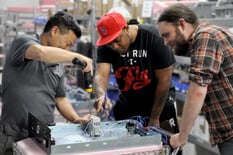 3 Ways To Tell If A Contract Manufacturer Can Save You Money